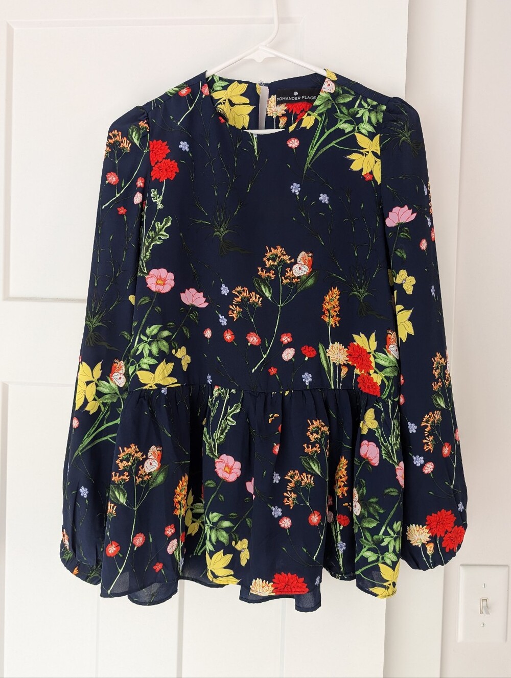 Tuckernuck Pomander Place Floral Navy Peplum Blouse Size XS